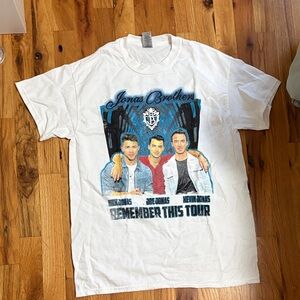 Jonas Brothers T-shirt new